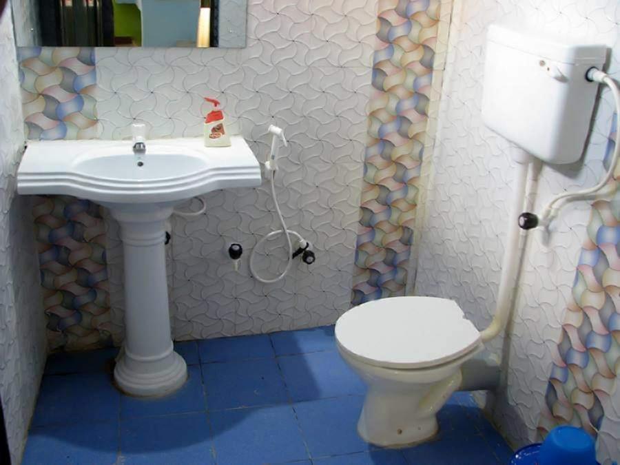 Estuarine Village Resort Satabhaya Екстер'єр фото