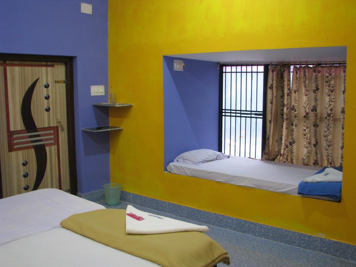 Estuarine Village Resort Satabhaya Екстер'єр фото